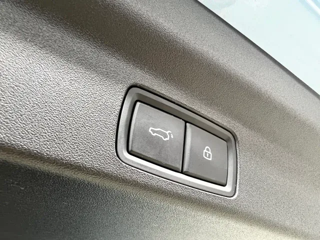 Li Auto L7 — Фото автомобиля 22