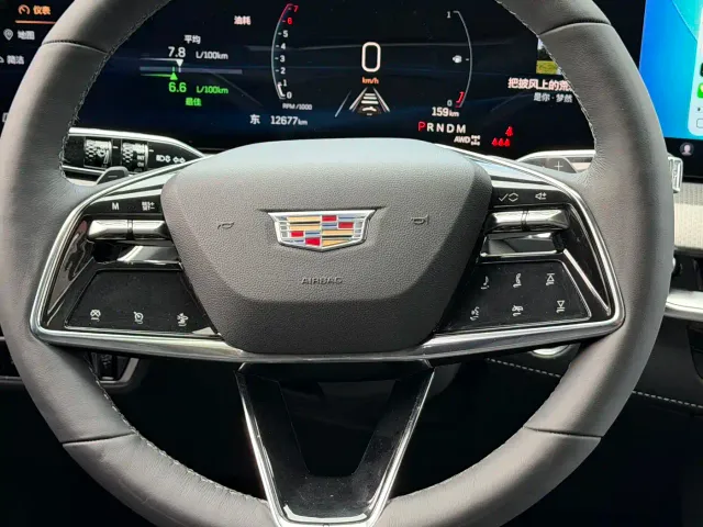 Cadillac XT5 — Фото автомобиля 5