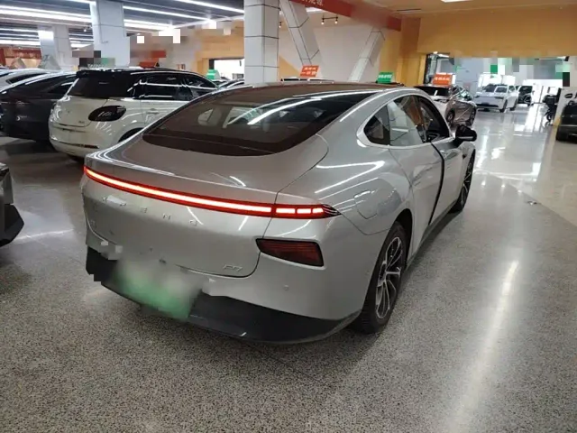 Xpeng P7 — Фото автомобиля 6
