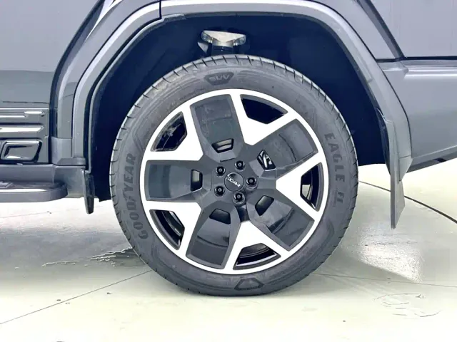 iCAR V27 — Фото автомобиля 4
