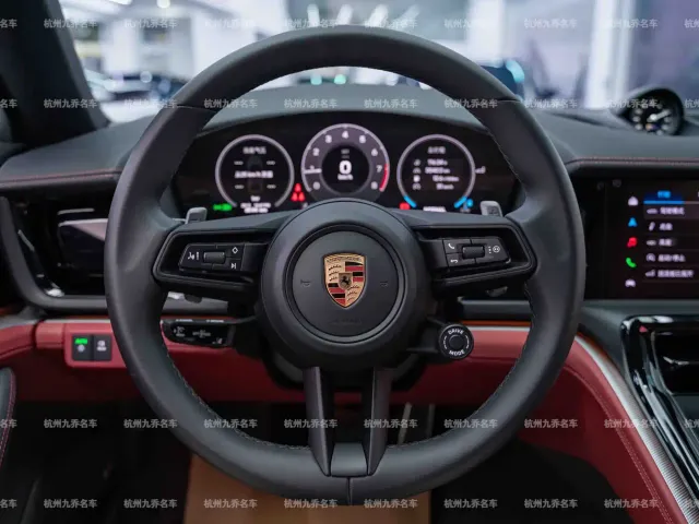 Porsche Panamera — Фото автомобиля 17