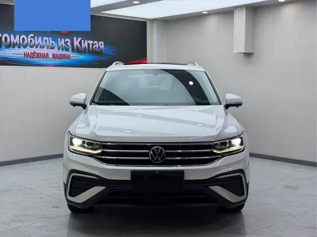 Volkswagen Tiguan L — Фото автомобиля 2