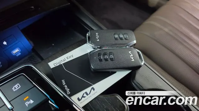 Kia K8 Hybrid — Фото автомобиля 21