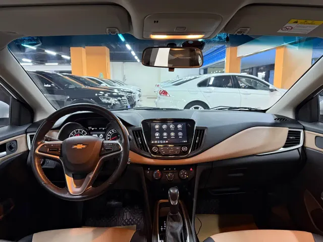 Chevrolet Monza — Фото автомобиля 4