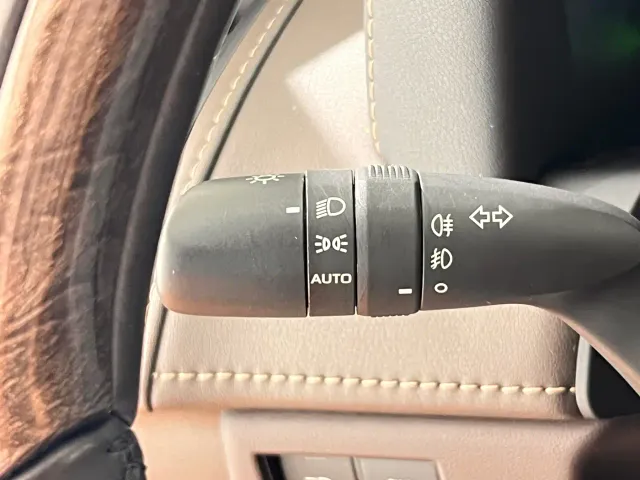 Toyota Alphard — Фото автомобиля 19