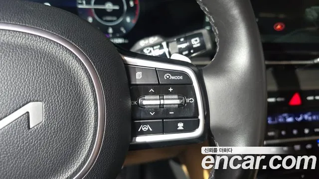 Kia Carnival — Фото автомобиля 26