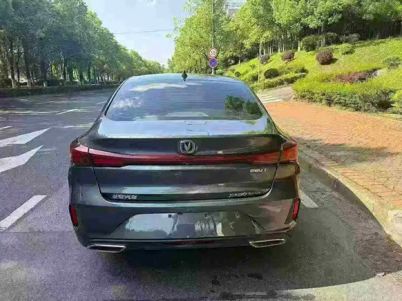 Changan Eado 2023 Enjoy Edition PLUS Blue Whale NE 1.4T GDI DCT Premium Edition — Фото автомобиля 8