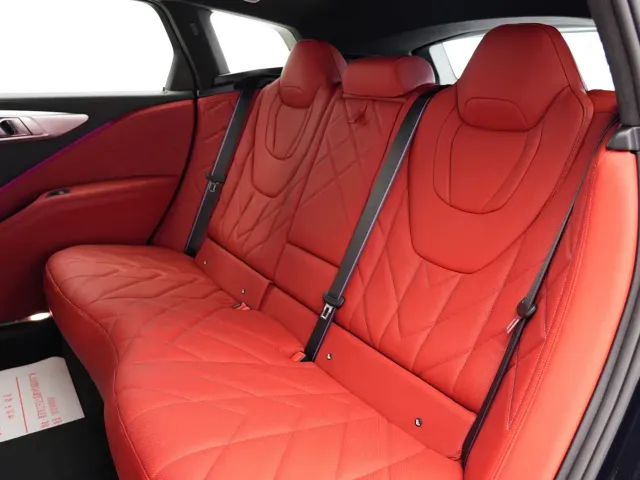 BMW XM — Фото автомобиля 17