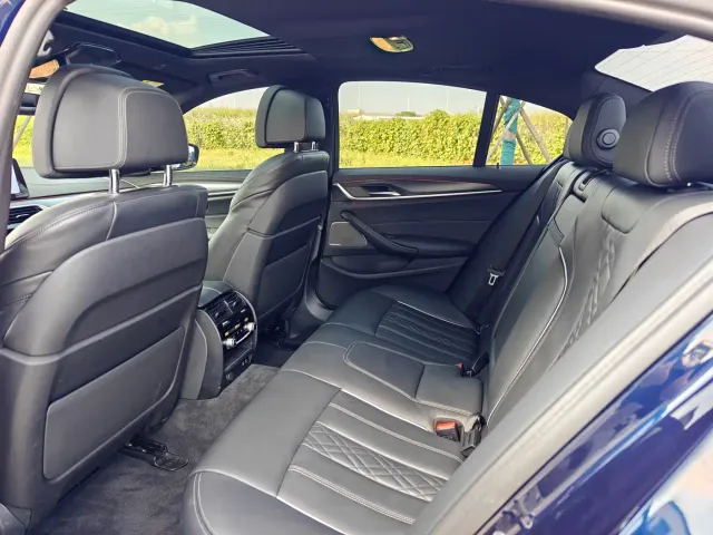 BMW 5 Series — Фото автомобиля 16