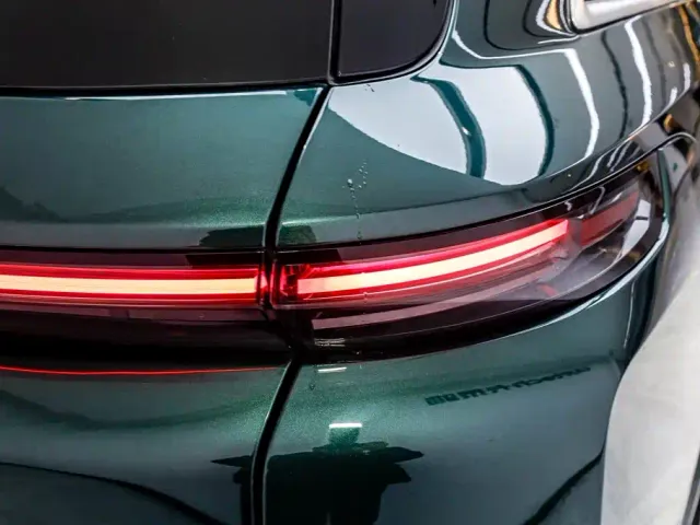 Li Auto L8 — Фото автомобиля 13