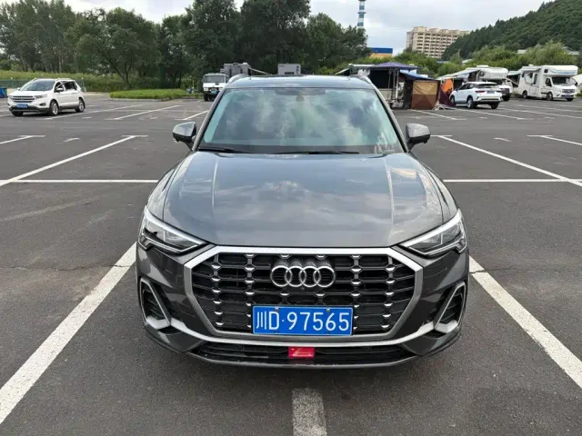 Audi Q3 — Фото автомобиля 2