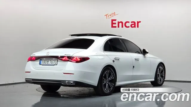 Mercedes-Benz E-Class W214 — Фото автомобиля 2