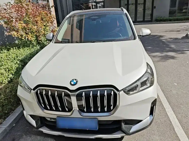 BMW X1 — Фото автомобиля 2