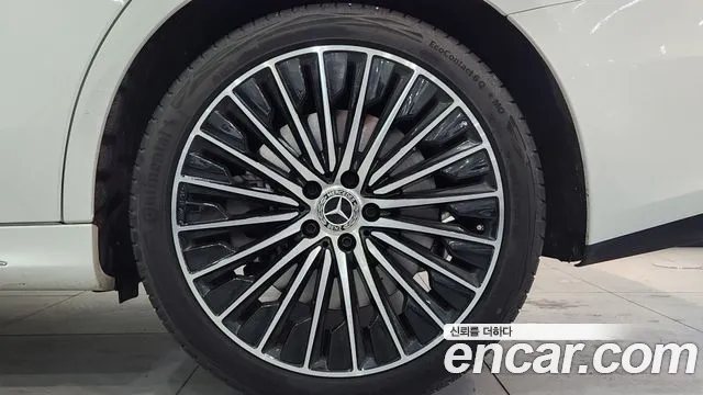 Mercedes-Benz E-Class W214 — Фото автомобиля 5