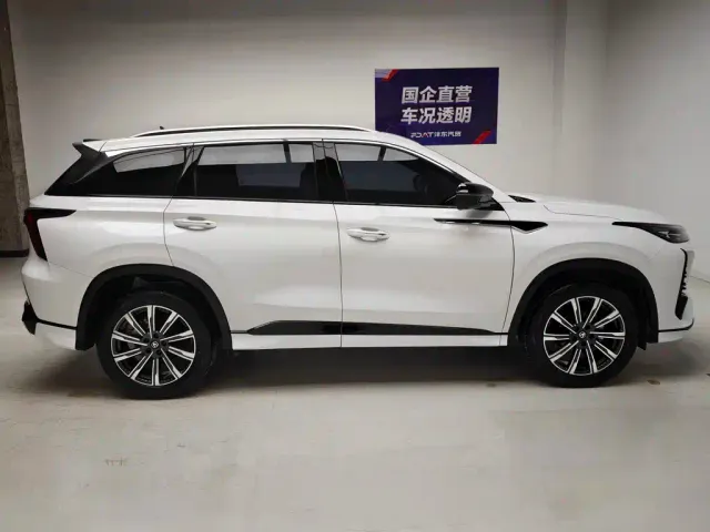 Changan CS75 Plus — Фото автомобиля 7