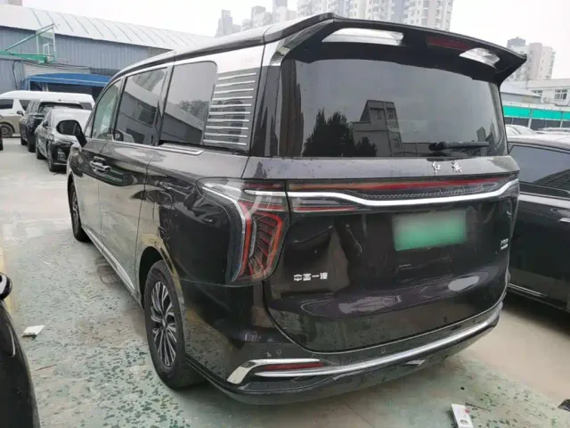 Hongqi HQ9 PHEV — Фото автомобиля 4
