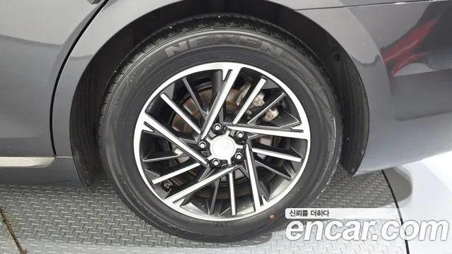 Hyundai Grandeur Новый Grandeur IG 3.0 LPi (Для проката) — Фото автомобиля 17