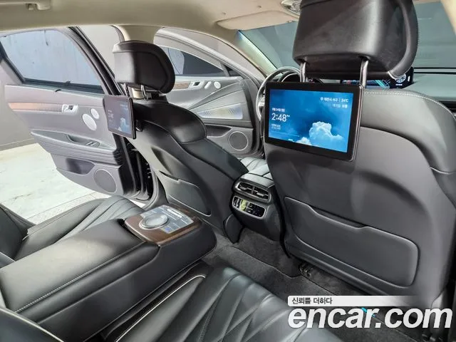 Genesis G80 Electrified G80 (RG3) — Фото автомобиля 11