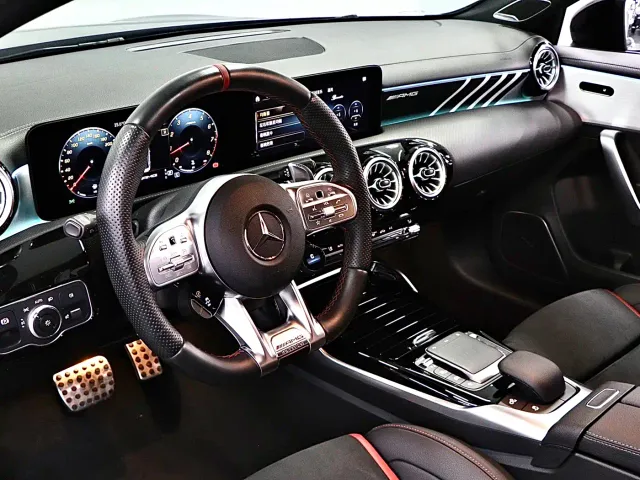 Mercedes-Benz A-Class AMG — Фото автомобиля 11