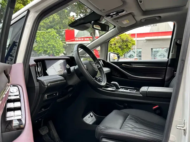 GAC Trumpchi M8 — Фото автомобиля 10