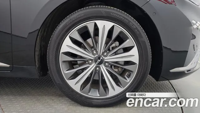Kia K8 Hybrid — Фото автомобиля 6