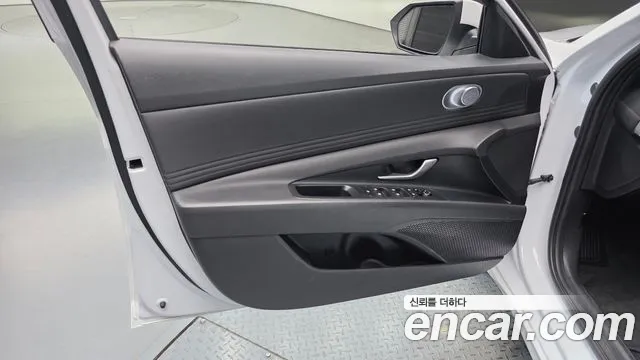Hyundai Avante CN7 — Фото автомобиля 13
