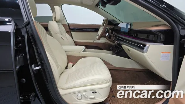 Hyundai Grandeur GN7 — Фото автомобиля 16