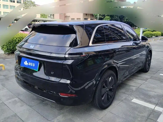 Li Auto Li Auto L7 2024 Pro — Фото автомобиля 3