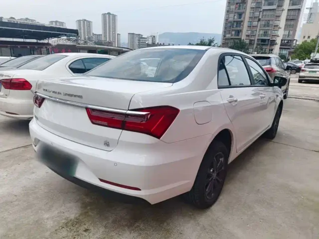 BYD Qin PLUS — Фото автомобиля 6