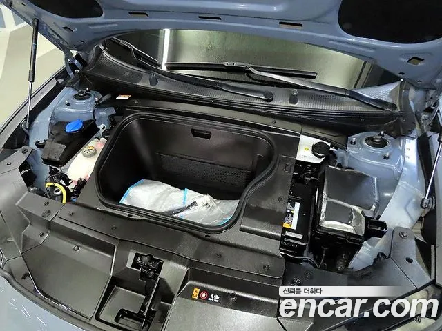 Hyundai Ioniq 6 — Фото автомобиля 18