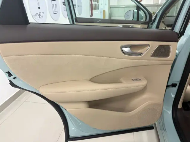 Shangjie SUV — Фото автомобиля 17