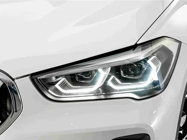 BMW X1 — Фото автомобиля 4