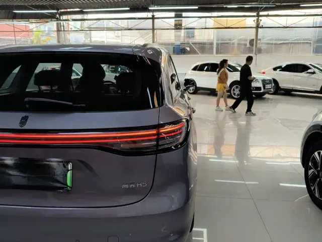 Shangjie Shangjie SUV 2025 Basic Model — Фото автомобиля 23