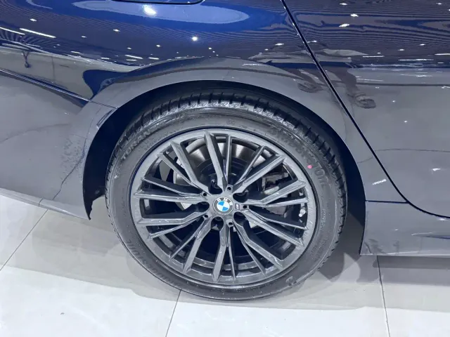 BMW 3 Series — Фото автомобиля 17
