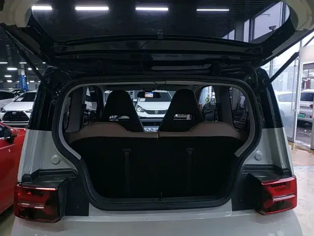 Wuling Hongguang Mini EV — Фото автомобиля 18