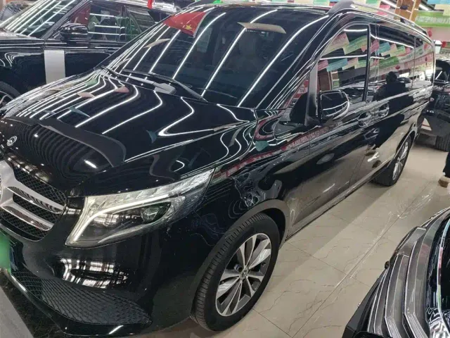 Mercedes-Benz V-Class — Фото автомобиля 3