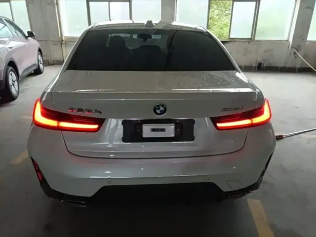 BMW 3 Series — Фото автомобиля 5