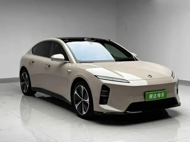 Nio ET5 — Фото автомобиля 3