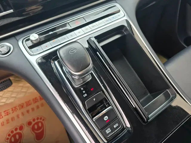 GAC Trumpchi M8 — Фото автомобиля 16
