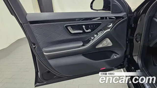 Mercedes-Benz S-Class W223 — Фото автомобиля 24