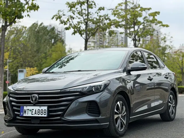 Фотография автомобиля — Changan Eado