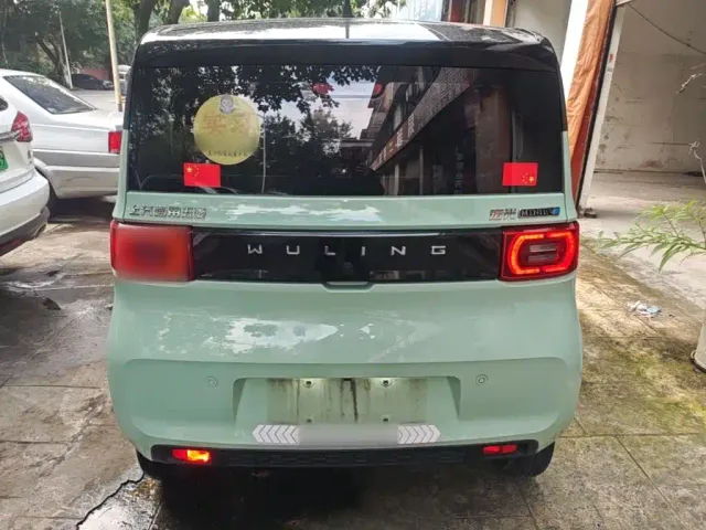 Wuling Hongguang Mini EV — Фото автомобиля 5