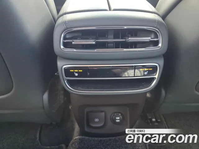 Genesis GV80 — Фото автомобиля 20