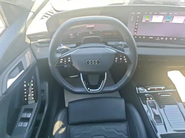 Audi Q6L e-tron — Фото автомобиля 14