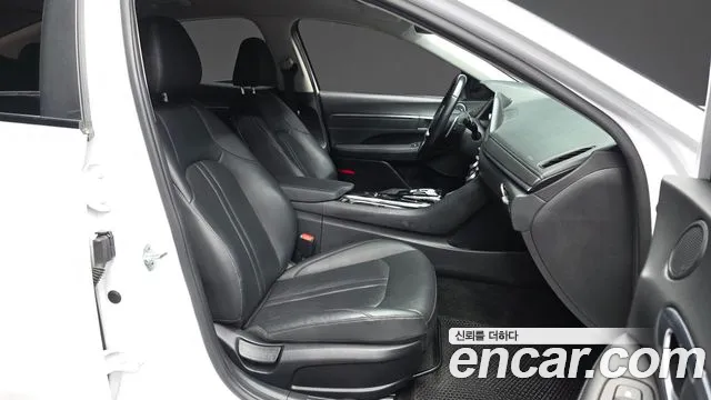 Hyundai Sonata Sonata (DN8) 2.0 LPG(Для проката) — Фото автомобиля 11