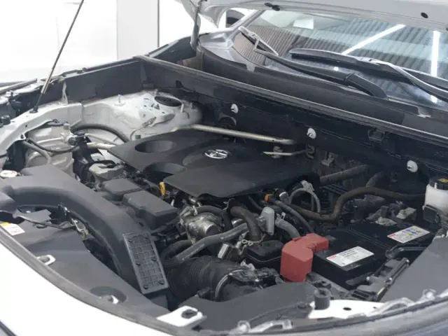 Toyota RAV4 — Фото автомобиля 5