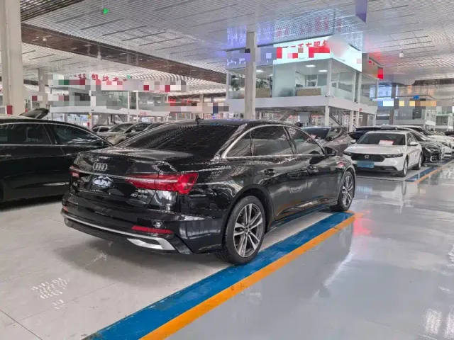 Audi A6L — Фото автомобиля 6