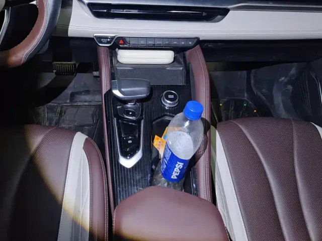 Geely Xingyue L — Фото автомобиля 16