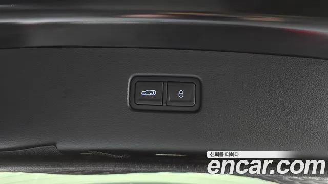 Genesis GV80 — Фото автомобиля 23