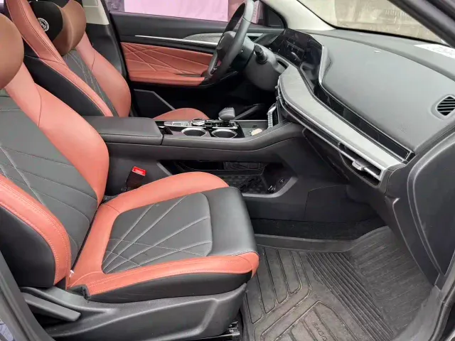 Changan Eado — Фото автомобиля 9